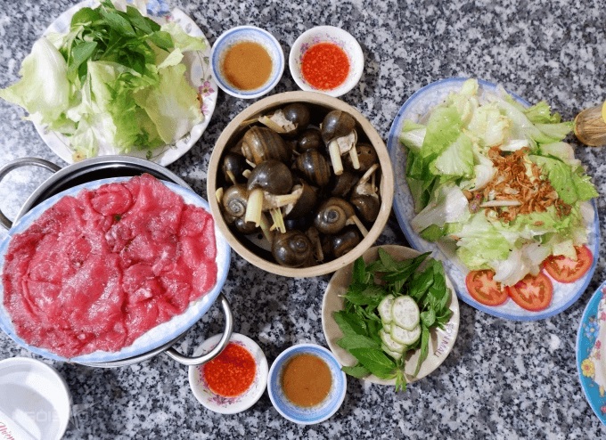 Ăn ốc với thịt bò có sao không