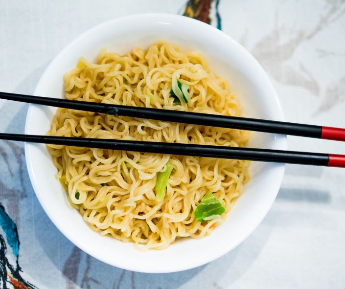 Ngày nào cũng ăn mì tôm có sao không