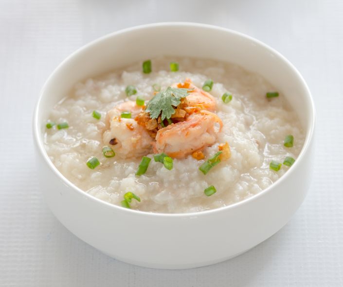 Cháo tôm kỵ với rau gì