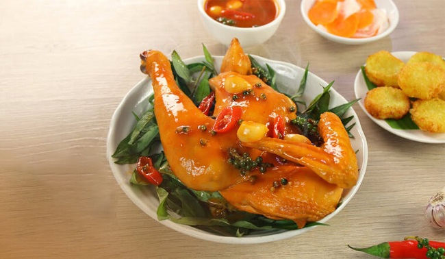 Gà hấp nước mắm bao nhiêu calo và ăn có béo không