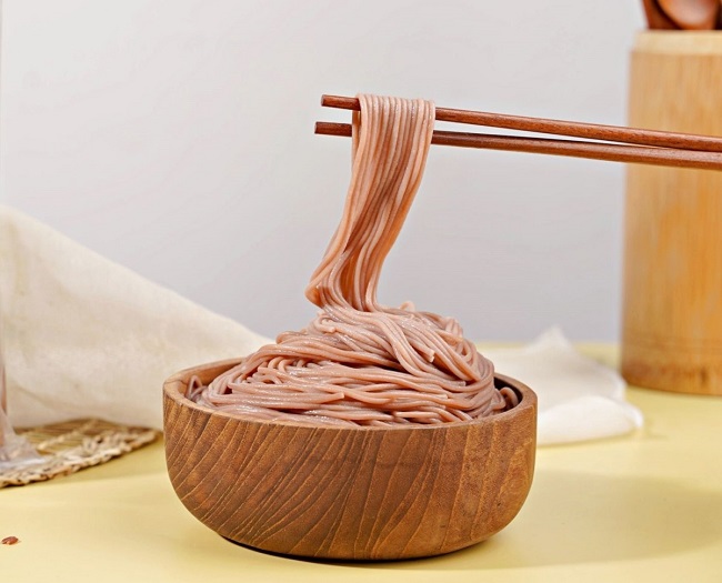 Miến gạo lứt bao nhiêu calo và ăn có hỗ trợ giảm cân