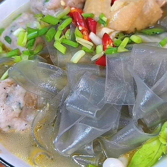 Miến sùng bầu bao nhiêu calo và ăn có béo không