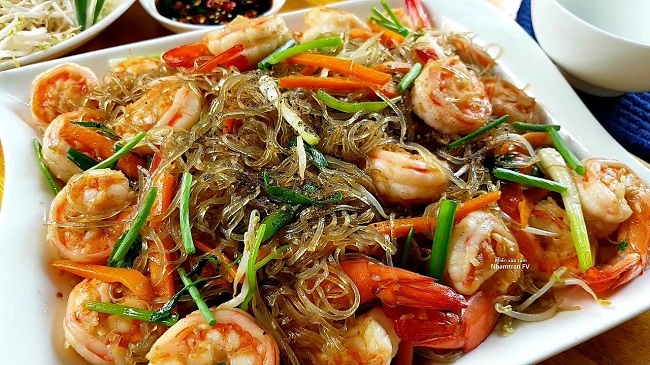 Miến xào tôm bao nhiêu calo và ăn có béo không